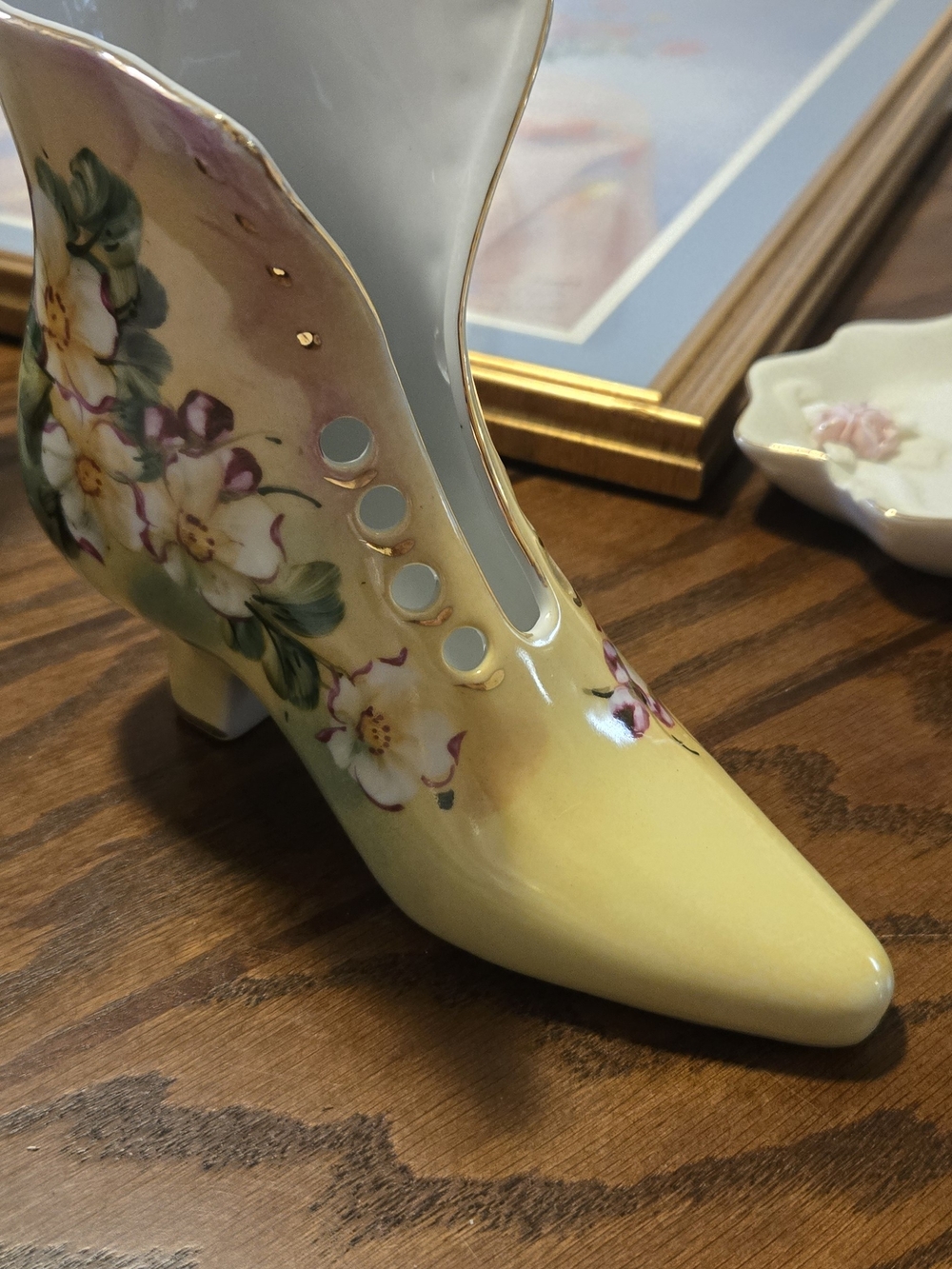 Yellow Floral Women's Decorative Shoe